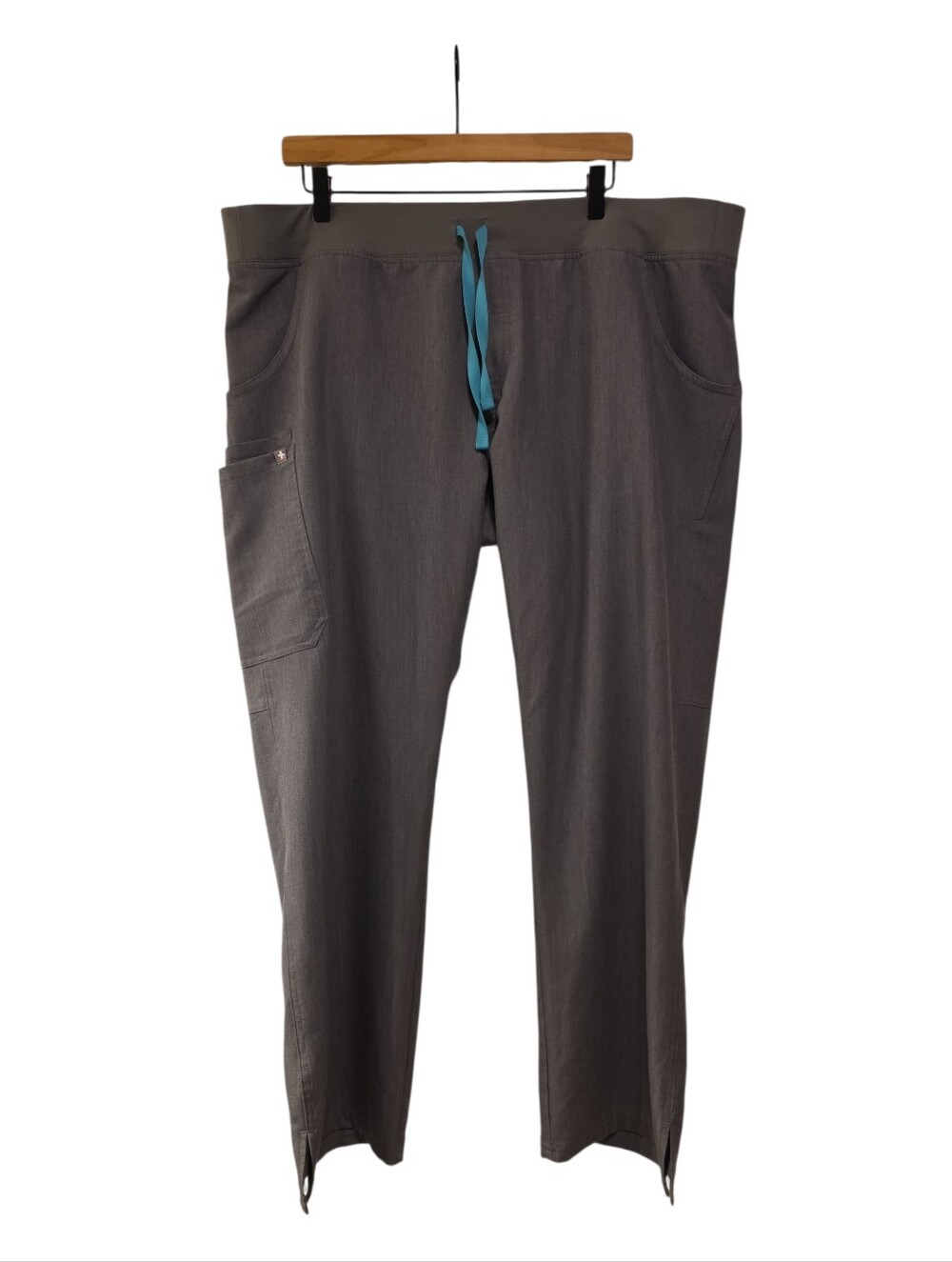 Figs, Kade Cargo Scrub Pants, Technical Collection, Gray W/Teal Drawstring, WXXL